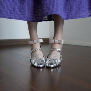 Women's Chunky Heel Mary Jane Shoes - Small Round Toe, Shallow Mouth, All-Season Flats in Gold and Silver for Spring Style