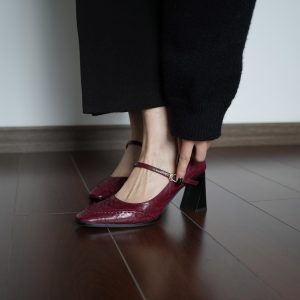 Women's Chunky Heel Square-Toe High Heels - French Retro Style Shallow Mouth Black Work Shoes for Commuting
