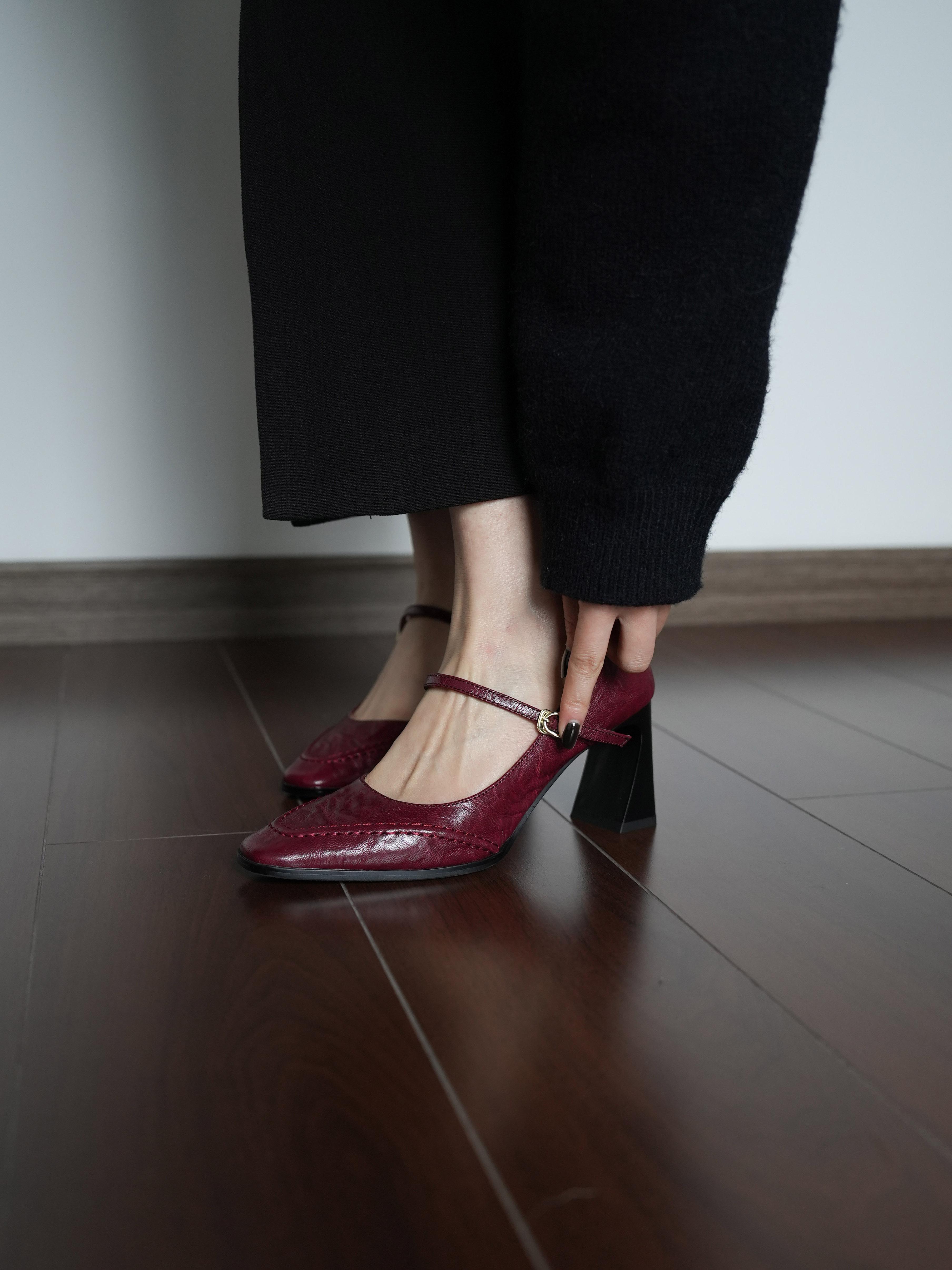 Women's Chunky Heel Square-Toe High Heels - French Retro Style Shallow Mouth Black Work Shoes for Commuting