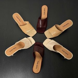 Women’s Chunky-Heeled One-Strap Sandals - Soft Sheepskin Summer Slippers for Outdoor Versatility - 2024 Trendy Style