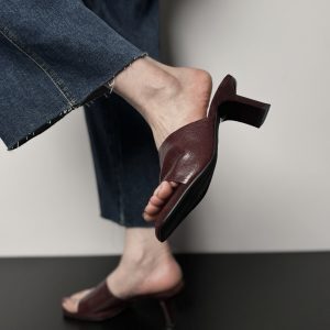 Women’s Chunky-Heeled One-Strap Sandals - Soft Sheepskin Summer Slippers for Outdoor Versatility - 2024 Trendy Style