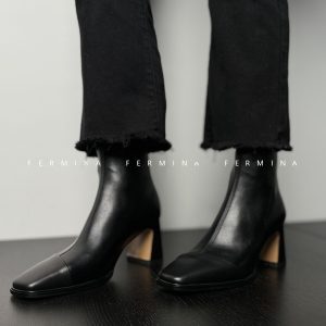 Women’s Chunky Heeled Square-Toed Black Ankle Boots - Versatile Autumn Winter Fashion for Trendy Looks