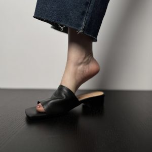 Women's Comfortable Flat Open-Toe Slide Sandals - Breathable Summer Half-Slippers for Casual Outdoor Wear, Simple and Stylish