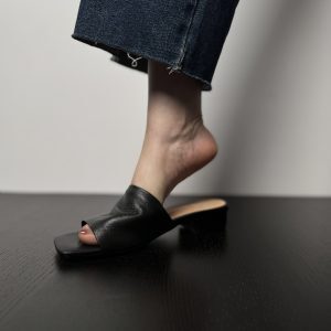 Women's Comfortable Flat Open-Toe Slide Sandals - Breathable Summer Half-Slippers for Casual Outdoor Wear, Simple and Stylish