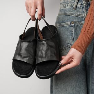Women's Comfortable Leather Flat Casual Sandals - Thick-Soled Open-Toe Beach Shoes for Summer Vacation Travel