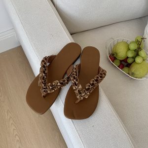 Women's Flip-Flops - Trendy Summer 2025 Thong Sandals, Perfect for Skirts and Beachwear, Stylish Flat Footwear for Women