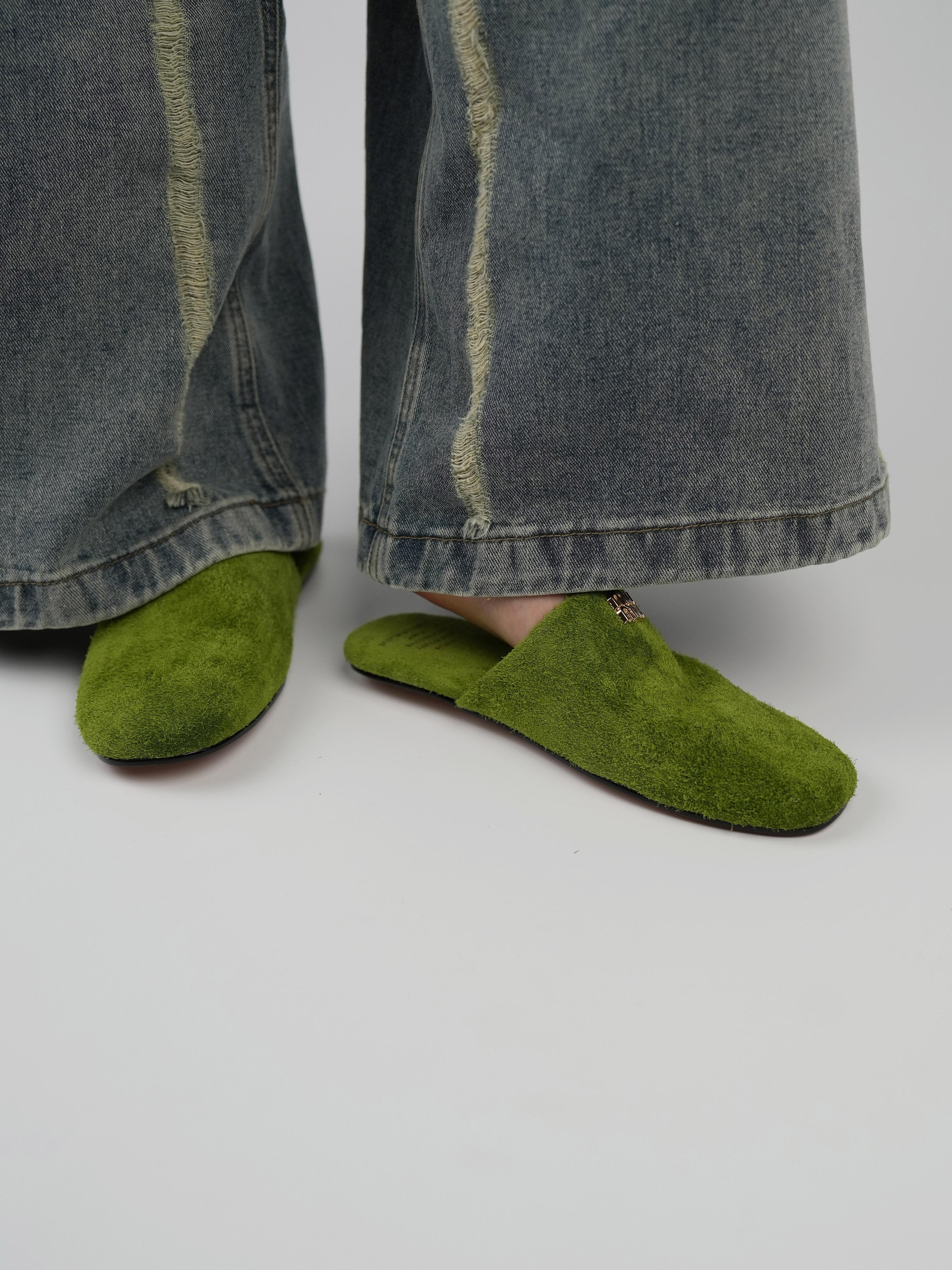 Women’s Green Open-Toe Slippers - Casual Flat Genuine Leather Half-Sandals for Summer Vacation Fashion