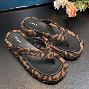 Women's Harbor-Style Thick-Soled Flip-Flops, Summer 2025 Casual Platform Beach Sandals for Outdoor Wear