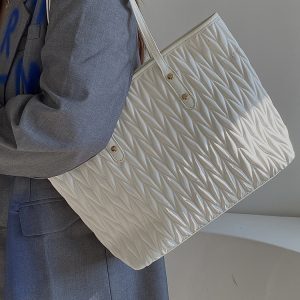 Women's High-End Large Capacity Commuter Tote Bag - Spring/Summer Niche Design Handbag for 2025 Fashion