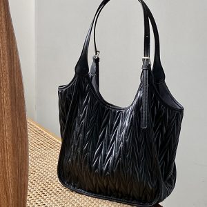 Women's High-End Shoulder Tote Bag - Large Capacity Commuter Bag for Stylish Everyday Use