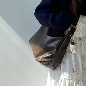 Women's Korean Style Literary Retro Tote Bag - Large Capacity Shoulder Crossbody for Commuter Chic