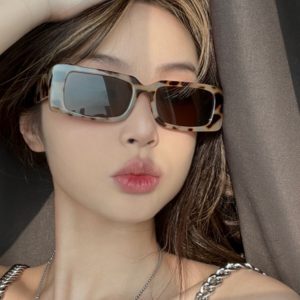 Women's Leopard Print Rectangular Sunglasses for Small Faces - Retro 2024 Style, High-End European American Fashion