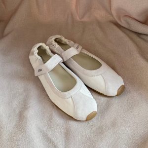 Women's Lightweight Mary Jane Ballet Shoes - Stylish Casual Flats for Training and Everyday Comfort