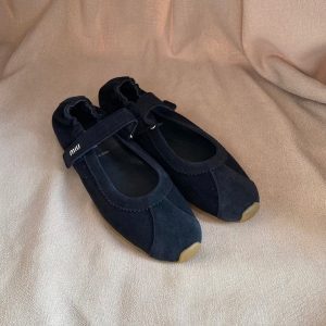 Women's Lightweight Mary Jane Ballet Shoes - Stylish Casual Flats for Training and Everyday Comfort