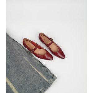 Women's Low-Heeled Mary Jane Shoes with Single Buckle - Retro Flat Commuting Work Shoes for Everyday Style