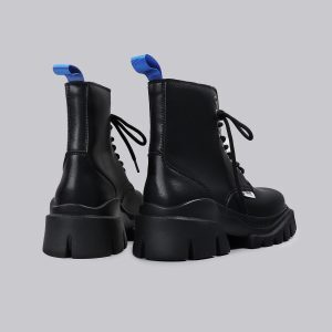 Women's Retro British Martin Boots - Thick-Soled Motorcycle Style, Versatile Black Short Boots for Spring 2025, Height-Increasing Design