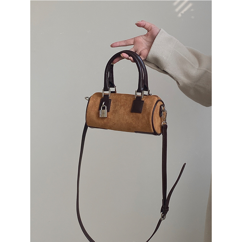 Women's Retro Lock Buckle Handbag - Spring Summer 2025 Niche Design Crossbody Shoulder Bag