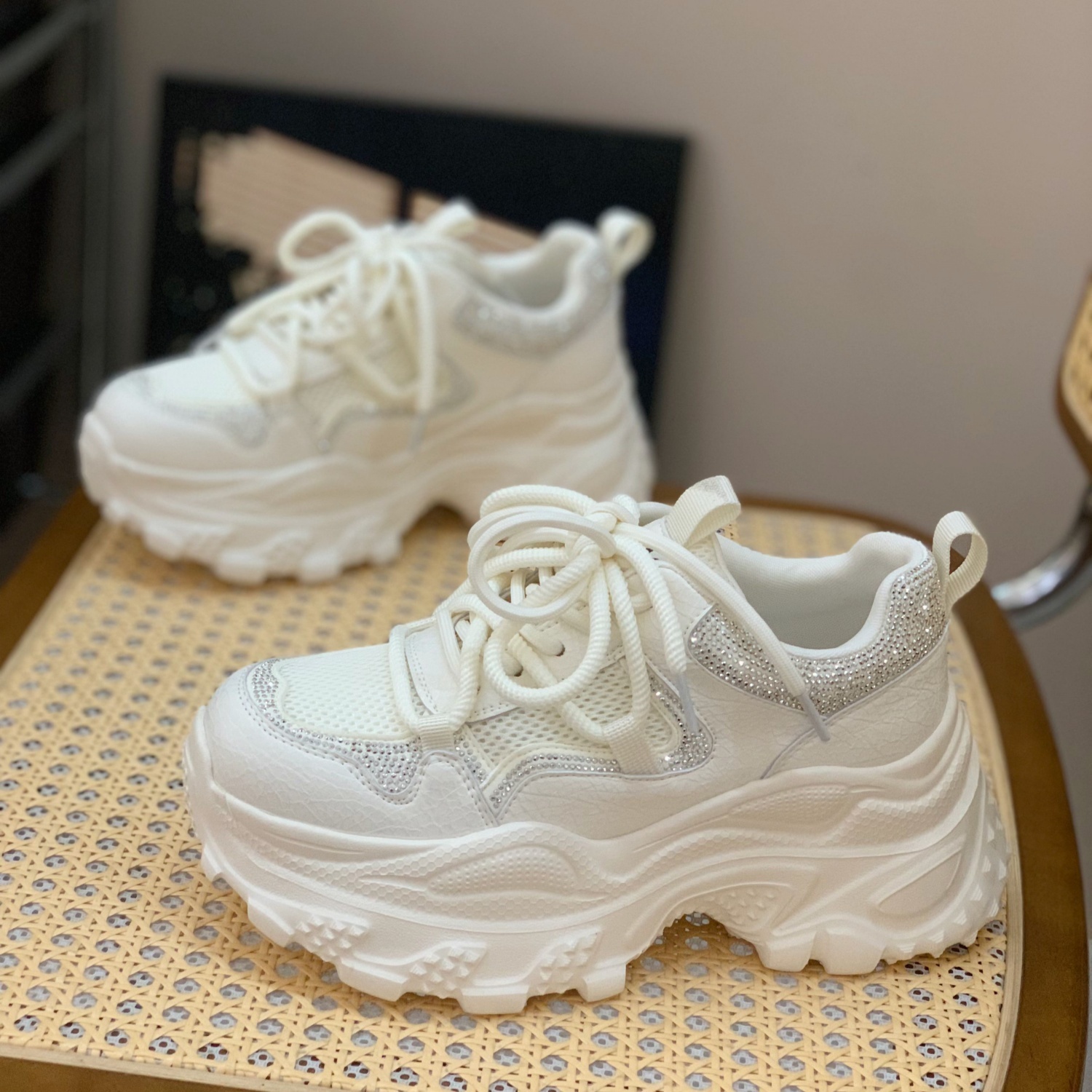 Women's Rhinestone-Embellished Dad Shoes, Lightweight Thick-Soled Casual Sneakers, Breathable Mesh for Summer 2025 Style