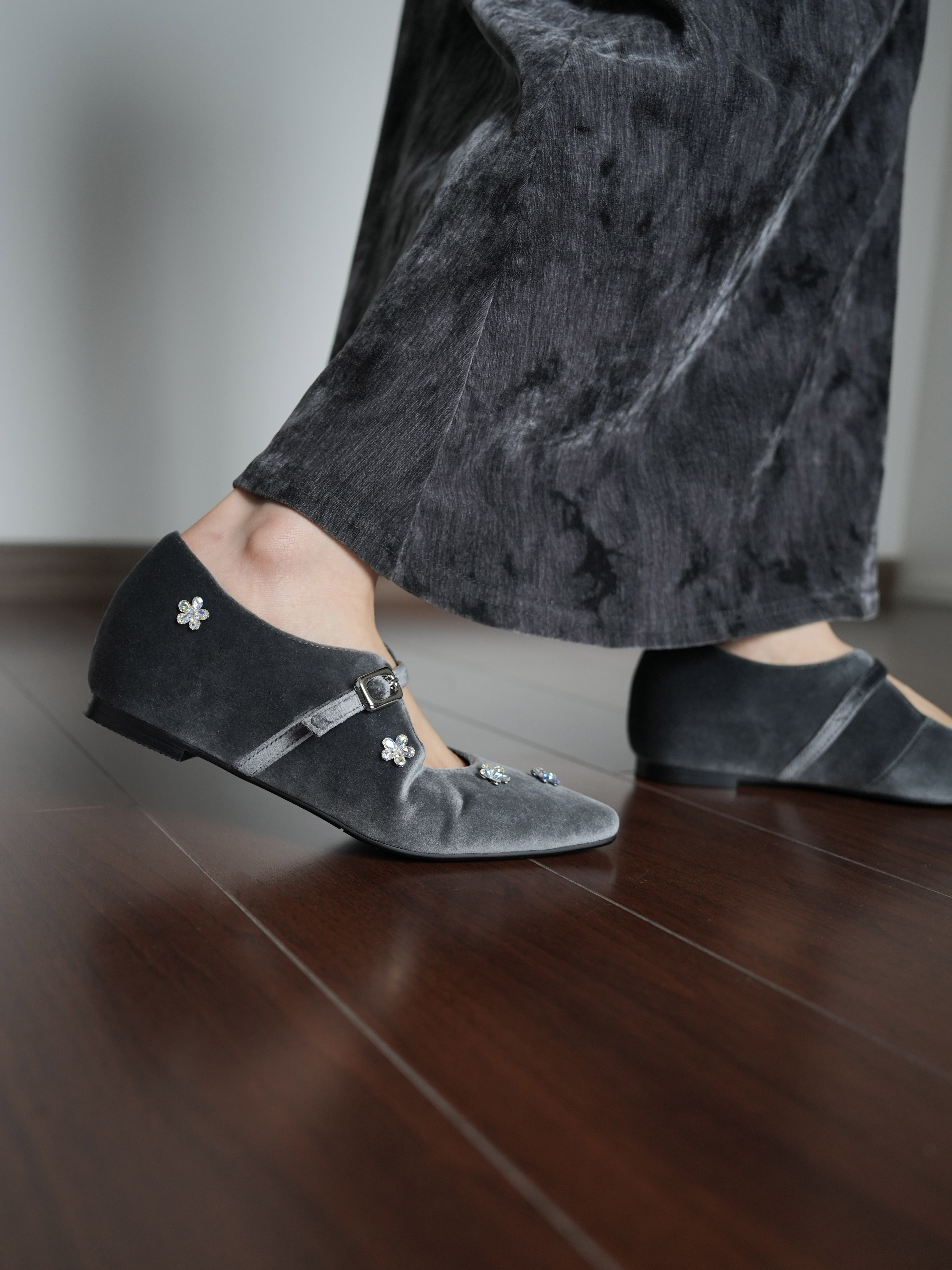 Women's Rhinestone Flower Flat Shoes - Silver Mary Jane Style with Hidden Height Increase, Small Square Toe, Fashionable Design