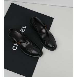 Women's Round-Toe Low-Cut Mid-Heel Soft Leather Mary Jane Shoes with Single Buckle - Elegant Vintage Style Footwear