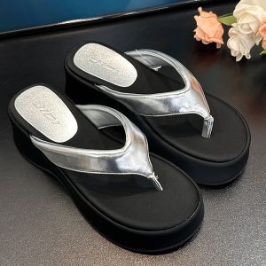 Women's Short-Height Increasing Silver Flip-Flops - 2025 Summer Versatile Sandals for Beach and Casual Wear