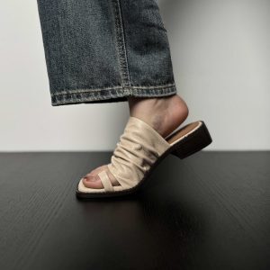 Women's Soft Lambskin Thong Sandals - Wrinkled Design, Slip-On Summer Outdoor Flat Sandals, 2024 Fashion Trend