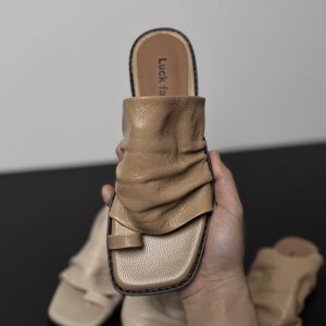 Women's Soft Lambskin Thong Sandals - Wrinkled Design, Slip-On Summer Outdoor Flat Sandals, 2024 Fashion Trend