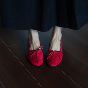 Women’s Suede Round Toe Bow Flat Shoes - Simple & Comfortable Spring Style for All Seasons