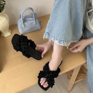 Women's Summer Open-Toe Flat Sandals - Slip-On Cross Strap Design for Skirts - Stylish Outdoor Slippers for 2025