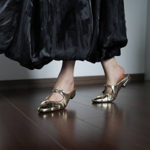 Women's Summer Open-Toe Flat Sandals with One-Strap Buckle – Metallic Gold and Silver – Chic Y2K Style Footwear