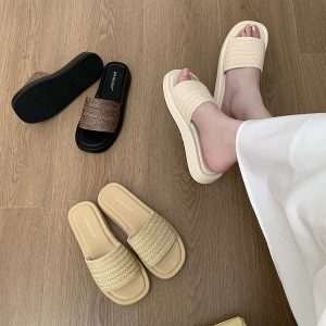 Women's Summer Slip-On Woven Beach Sandals, Thick-Soled Outdoor Slippers for Skirts, Trendy 2025 Style
