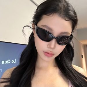 Y2K Retro Spicy Girl Sunglasses for Women - European & American Style UV Protection Street Photography Outdoor Sports Eyewear