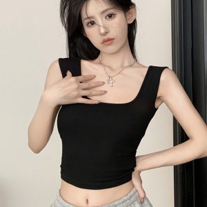 Y2K Slim Fit Jazz Dance T-Shirt - Black K-Pop Festival Outfit for Hot Girls, Trendy Short Top for Music and Dance Events