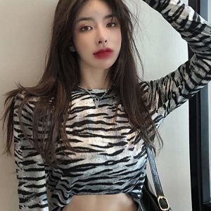 Y2K Striped Long Sleeve T-Shirt for Women - Sweet & Spicy Jazz Dance Top, European American Wasteland Style K-Pop Outfit