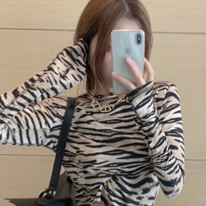 Y2K Striped Long Sleeve T-Shirt for Women - Sweet & Spicy Jazz Dance Top, European American Wasteland Style K-Pop Outfit