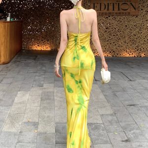 Yellow-Green Color-Blocking Halter Neck Mermaid Bodycon Dress for Women - French Vacation Style Long Dress for Photography