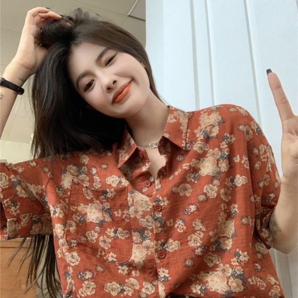 2023 Summer Vintage Floral Short Sleeve Shirt for Women - Loose Versatile Hawaiian Beach Top, Hong Kong Style