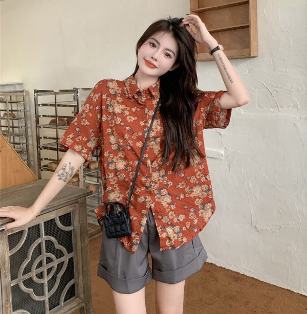 2023 Summer Vintage Floral Short Sleeve Shirt for Women - Loose Versatile Hawaiian Beach Top, Hong Kong Style