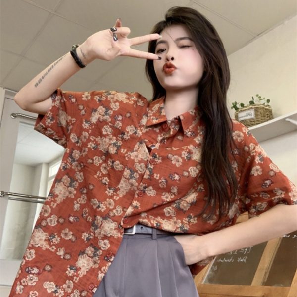 2023 Summer Vintage Floral Short Sleeve Shirt for Women - Loose Versatile Hawaiian Beach Top, Hong Kong Style