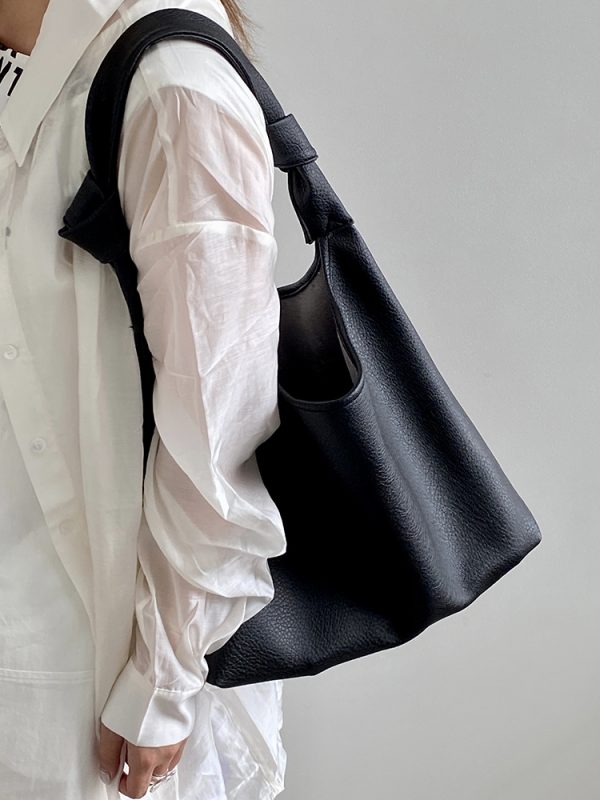 2023 Women's Retro Large Capacity Tote Bag - Stylish Handheld & Shoulder Bag for Commuting and Classes