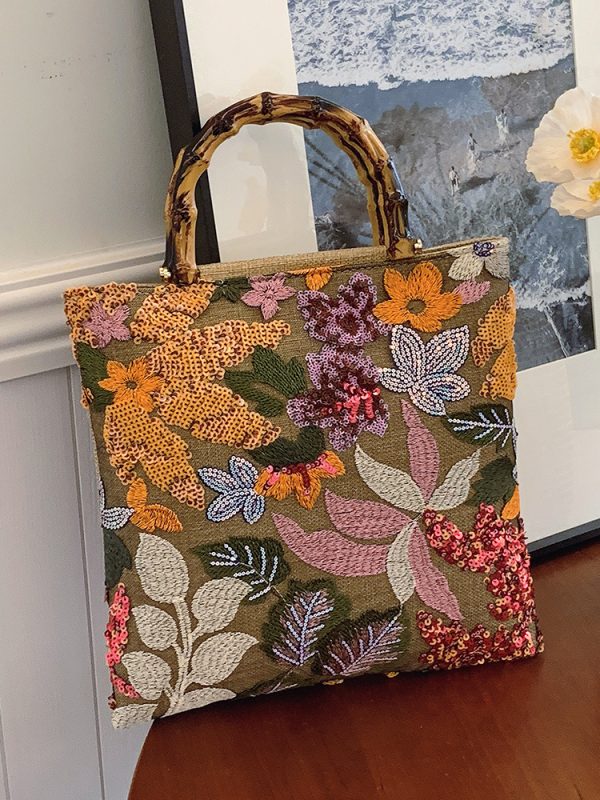 2025 Autumn Fashion Chinese-Style Handbag for Women, Embroidered Small Square Shoulder Bag with High-End Feel