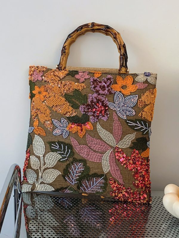 2025 Autumn Fashion Chinese-Style Handbag for Women, Embroidered Small Square Shoulder Bag with High-End Feel