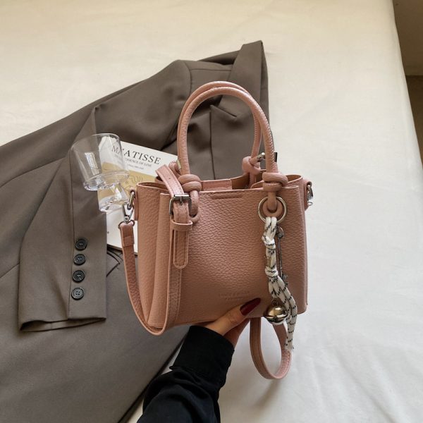 2025 High-End Korean Style Bucket Bag - Trendy Casual Shoulder & Versatile Crossbody Bag for Fashion Lovers