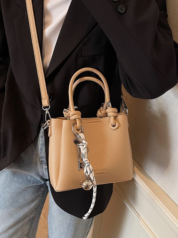 2025 High-End Korean Style Bucket Bag - Trendy Casual Shoulder & Versatile Crossbody Bag for Fashion Lovers