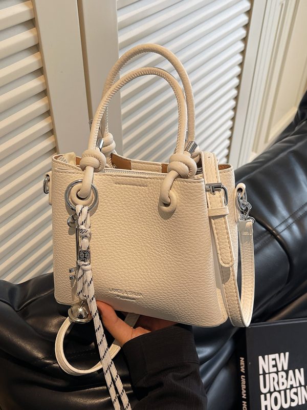 2025 High-End Korean Style Bucket Bag - Trendy Casual Shoulder & Versatile Crossbody Bag for Fashion Lovers