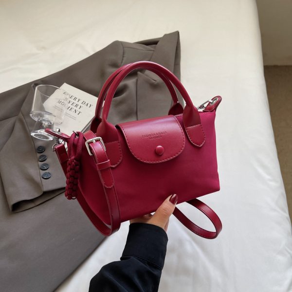 2025 Korean Minimalist Casual Bucket Bag for Women - Trendy Crossbody Shoulder Bag with Unique Niche Design