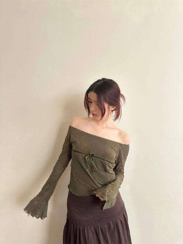 2025 Spring Women's Velvet Asymmetrical Long Sleeve T-Shirt with Dark Pattern - Gentle Temperament Fashion Top