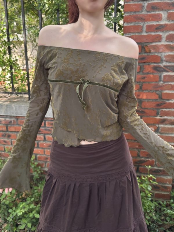 2025 Spring Women's Velvet Asymmetrical Long Sleeve T-Shirt with Dark Pattern - Gentle Temperament Fashion Top