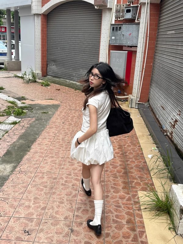 2025 Summer Ballet Girl Style White Versatile Skirt for Women - Flattering Lengthening Design for Elegant Looks