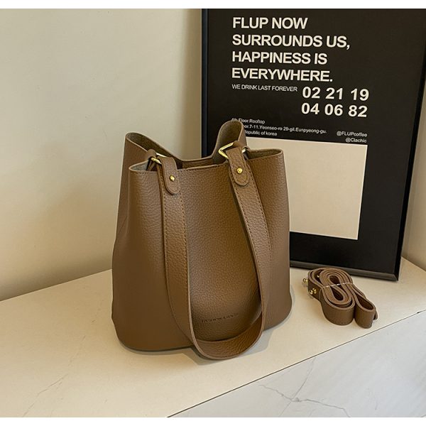 2025 Summer Fashion Women's Retro Bucket Bag - Stylish Crossbody Shoulder Bag for High-End Look